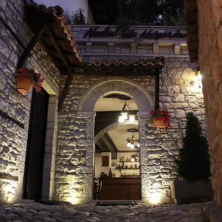 Boutique Aleksander 4* بيرات