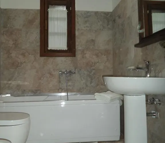 维拉亚历山大酒店 培拉特