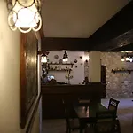 维拉亚历山大酒店 4*